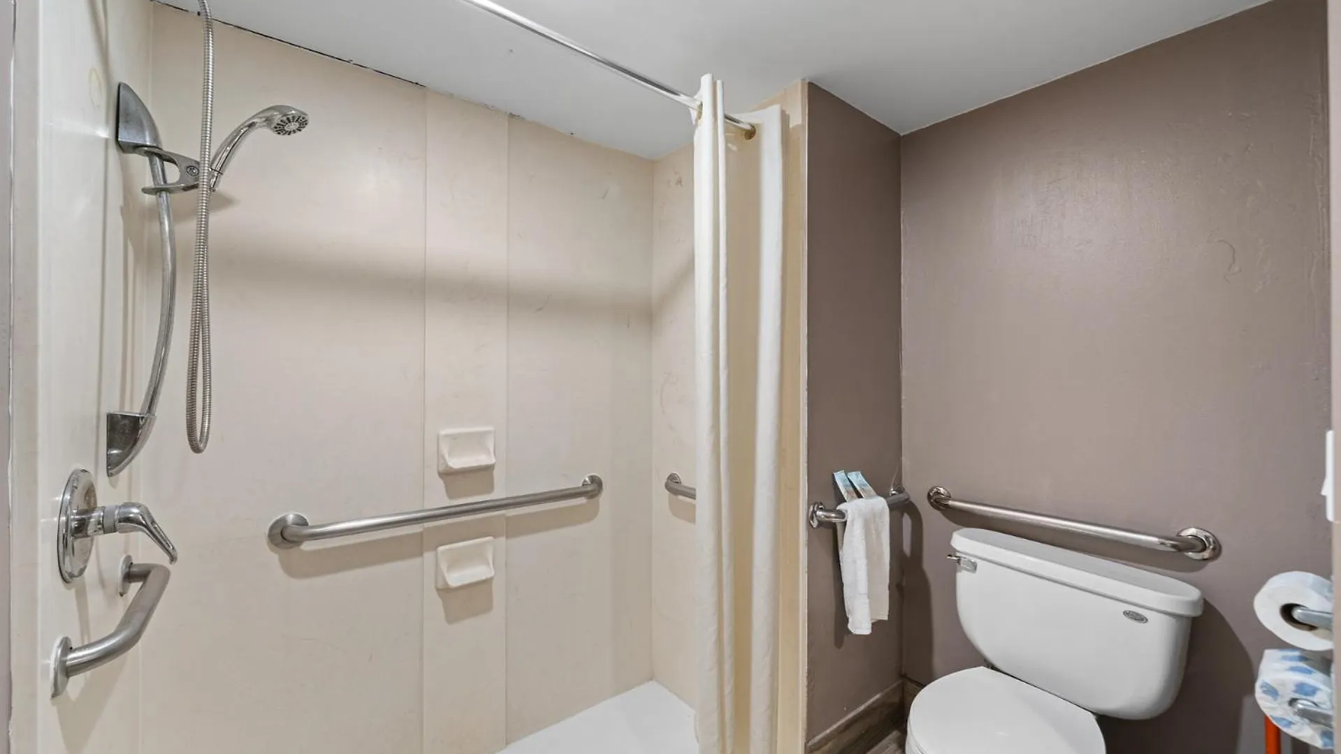 Executive Inn - Panama City Beach Upper Grand Lagoon