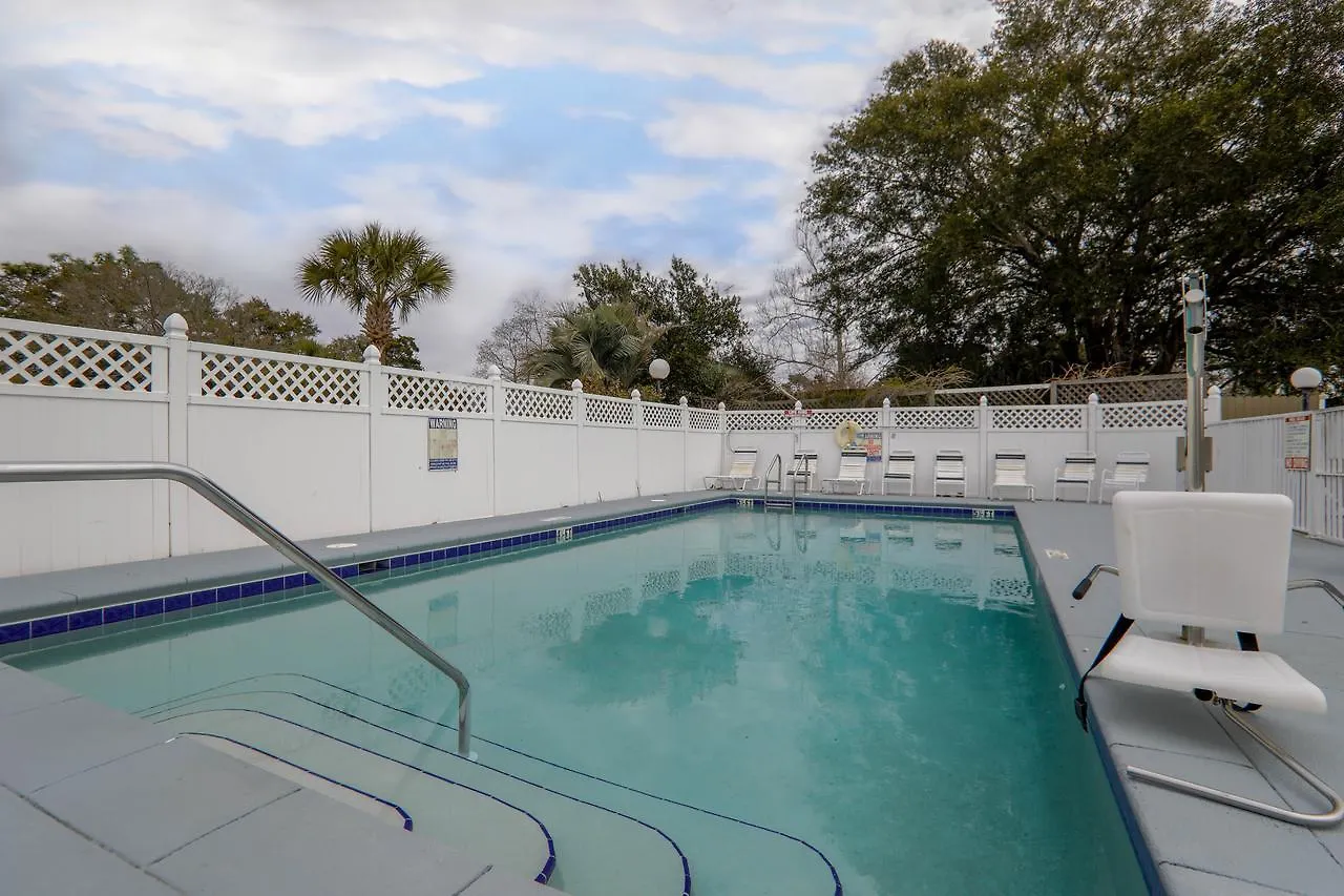 Motel Executive Inn - Panama City Beach Upper Grand Lagoon